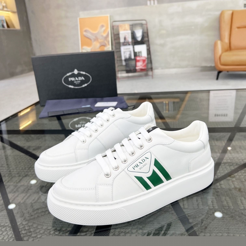 Pra*a casual shoes